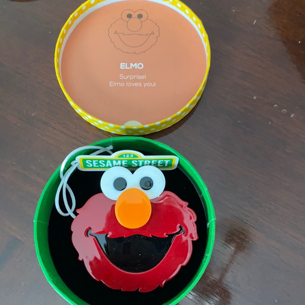 Erstwilder Sesame Street Elmo Brooch